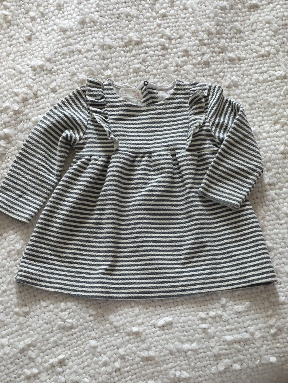 Zara baby girl Gray & White Striped Long-Sleeve Ruffle Top 6-9m